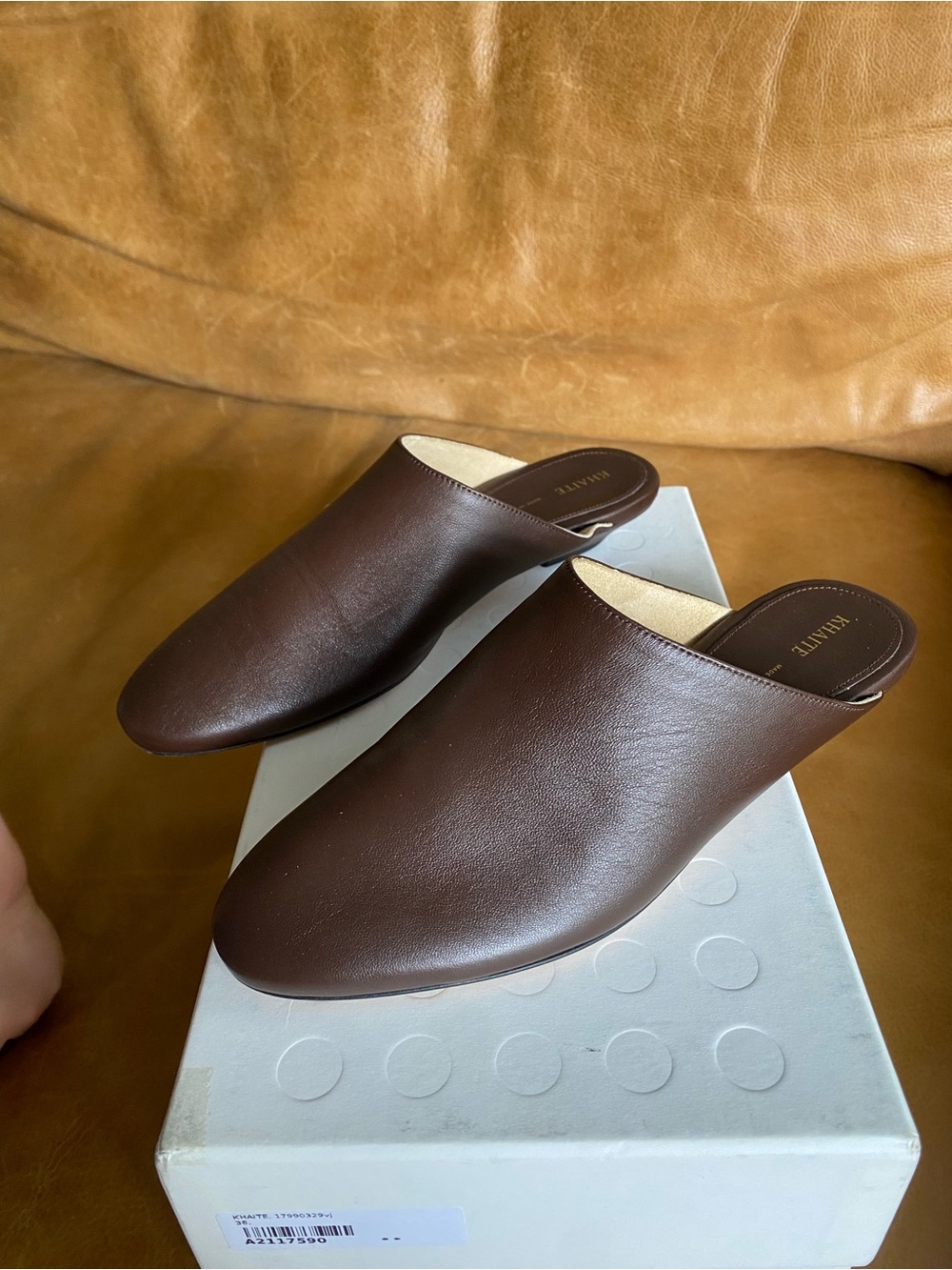 Khaite Otto Brown Leather Mules. Size 36. - Picture 15 of 15